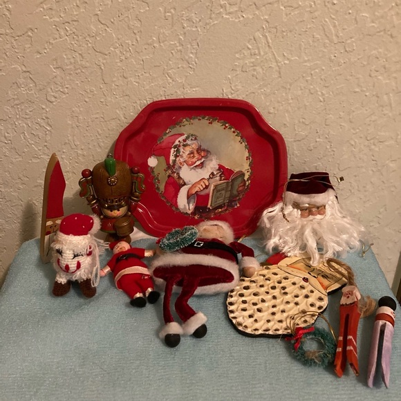 Lot of 9 Vintage Christmas Ornaments plus 1 Mini Metal Santa Tray. - Picture 3 of 16